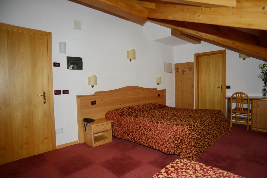 Hotel Canada Andalo Cameră foto