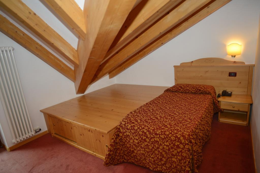 Hotel Canada Andalo Cameră foto