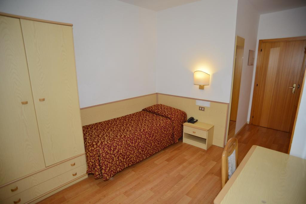 Hotel Canada Andalo Cameră foto